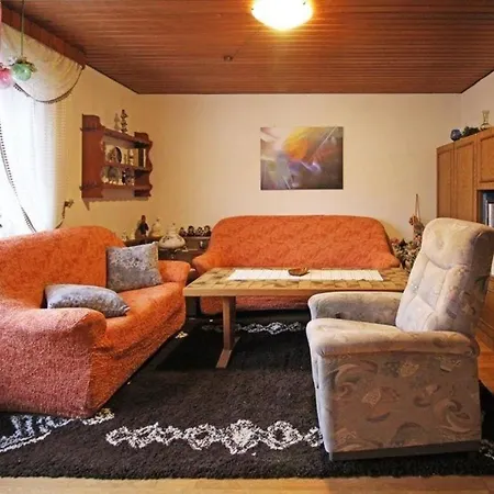 Ferienwohnung Fur Zwei Personen Mit Schonem Garten Am Waldrand *